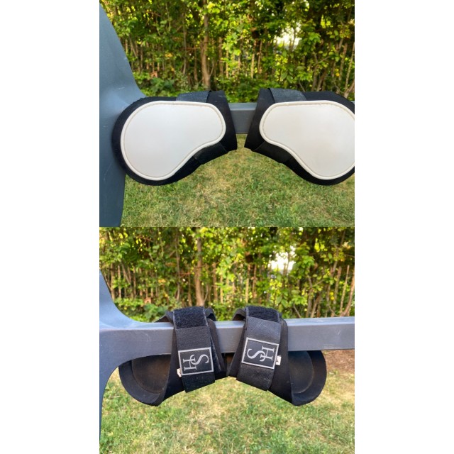 Guêtres et Protèges-Boulets Showmaster Blanche poney