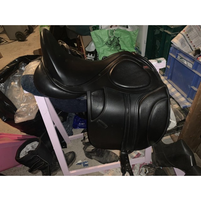 Selle de dressage claridge house comfort royal