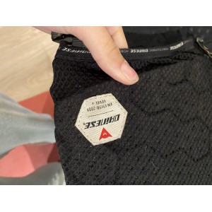 Protège dos Dainese noir