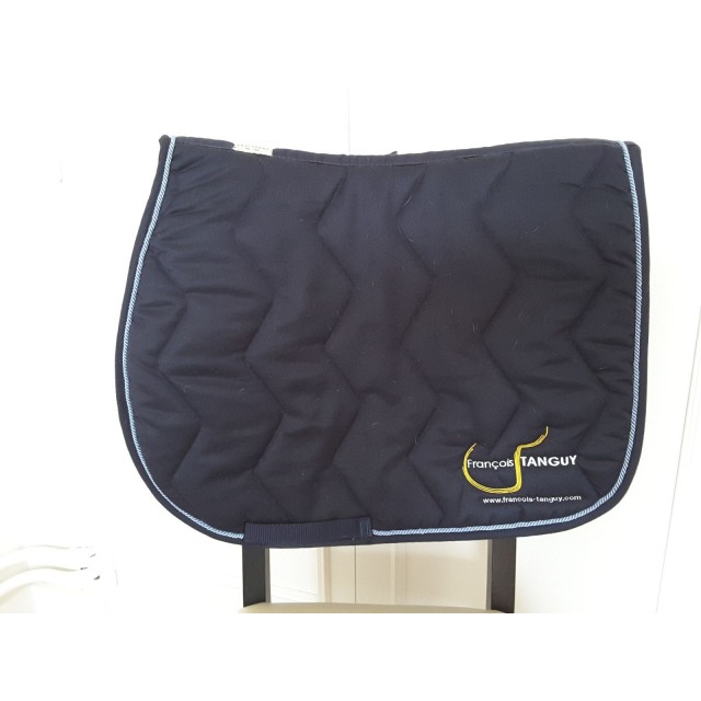 Tapis bleu marine