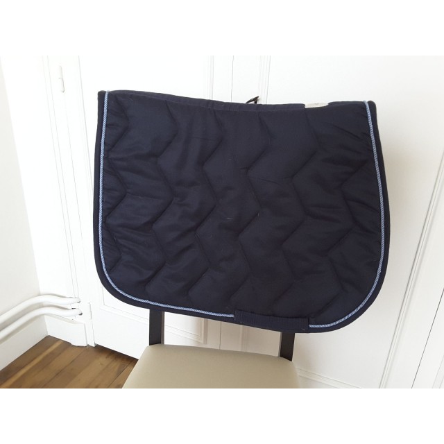 Tapis bleu marine