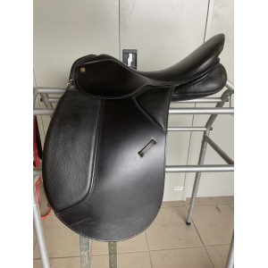 Selle première France art 204 taille 17 1/2