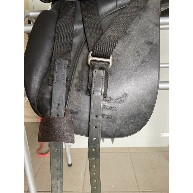 Selle première France art 204 taille 17 1/2