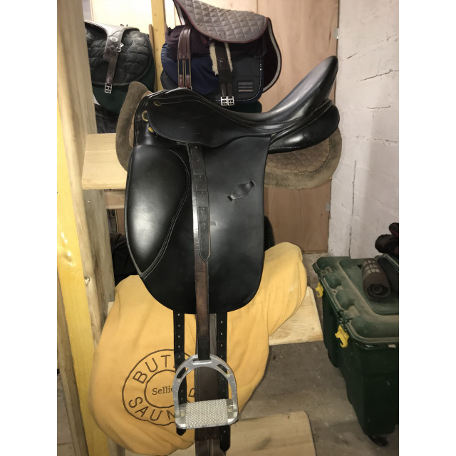 Selle de dressage