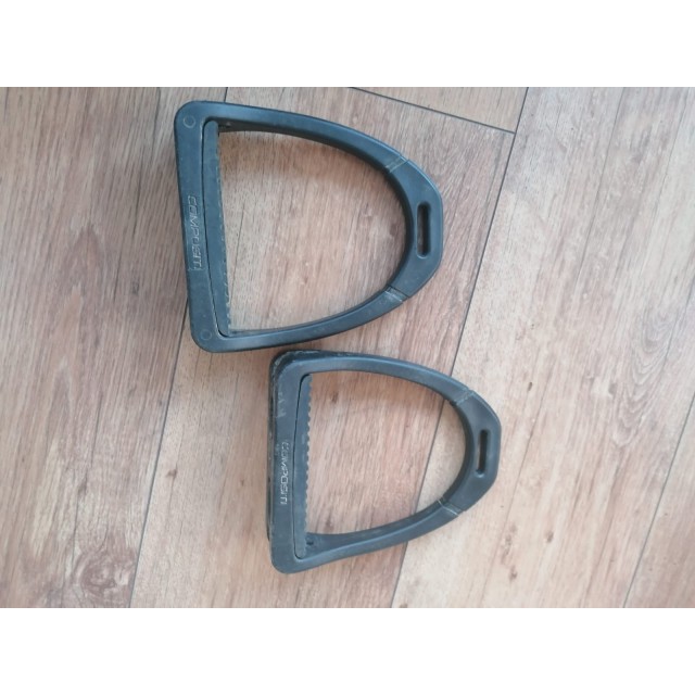 Etriers compositi noir