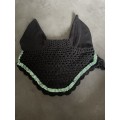 Lot tapis, bonnet, bandes vert d'eau/noir