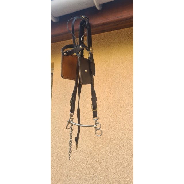 Harnais cuir havane cheval de trait