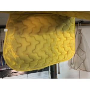 tapis jaune