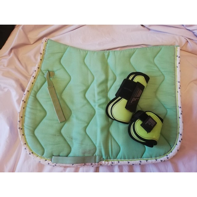 Ensemble vert clair