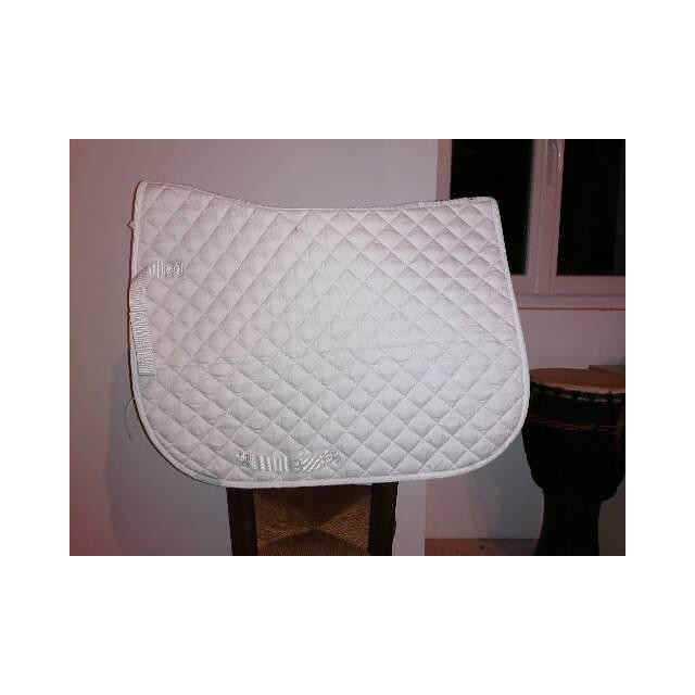 Tapis blanc