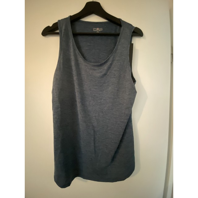 débardeur bleu marin T44