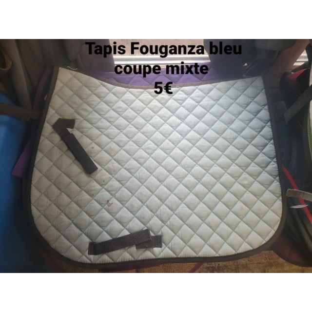 Diverse tapis de selle