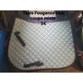 Diverse tapis de selle