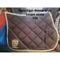Diverse tapis de selle