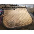 Diverse tapis de selle