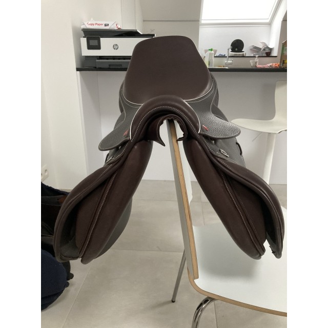 selle mixte John Whitaker The rio pony saddle