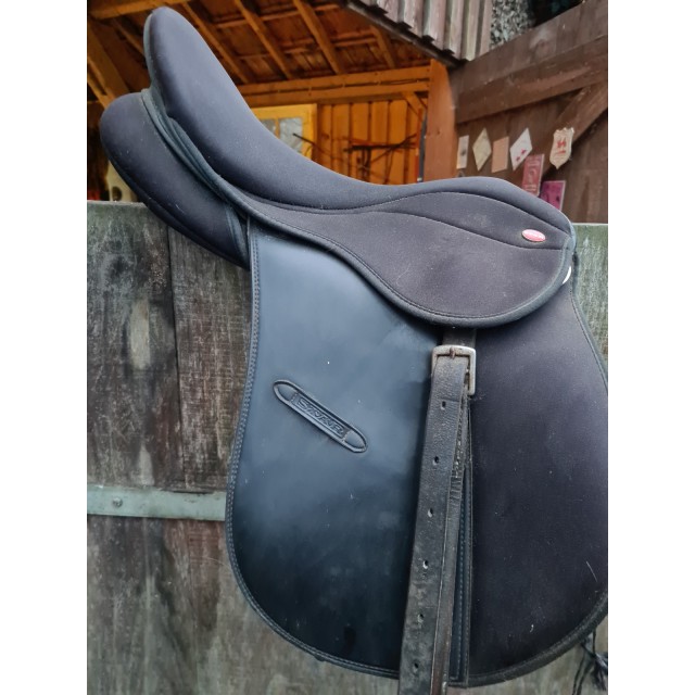 selle mixte en cuir