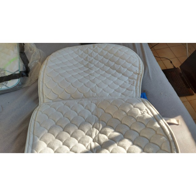 Tapis selle neuf blanc liseraie bordeaux