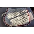 Tapis selle neuf blanc liseraie bordeaux