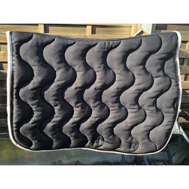 Tapis paddock noir et rose pailleté - édition limitée