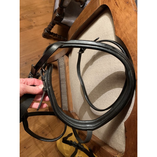 Filet cuir noir taille cheval