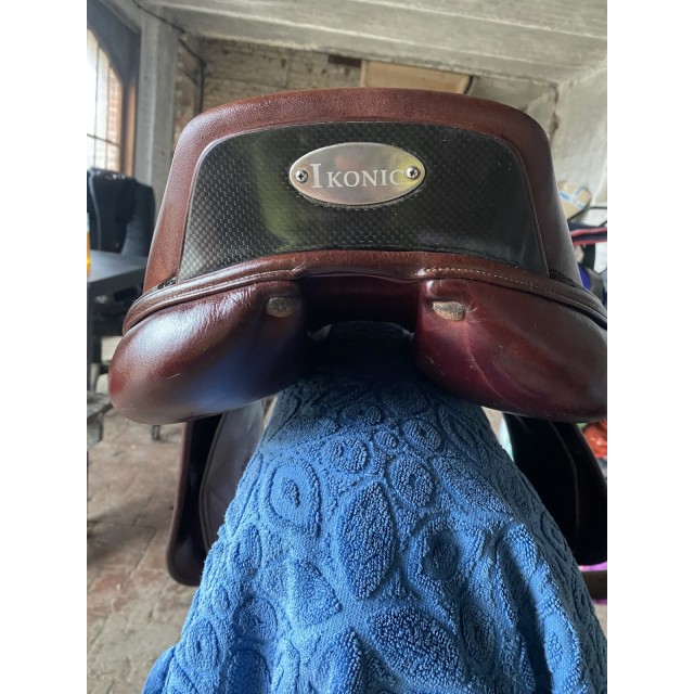 Vends selle Ikonic