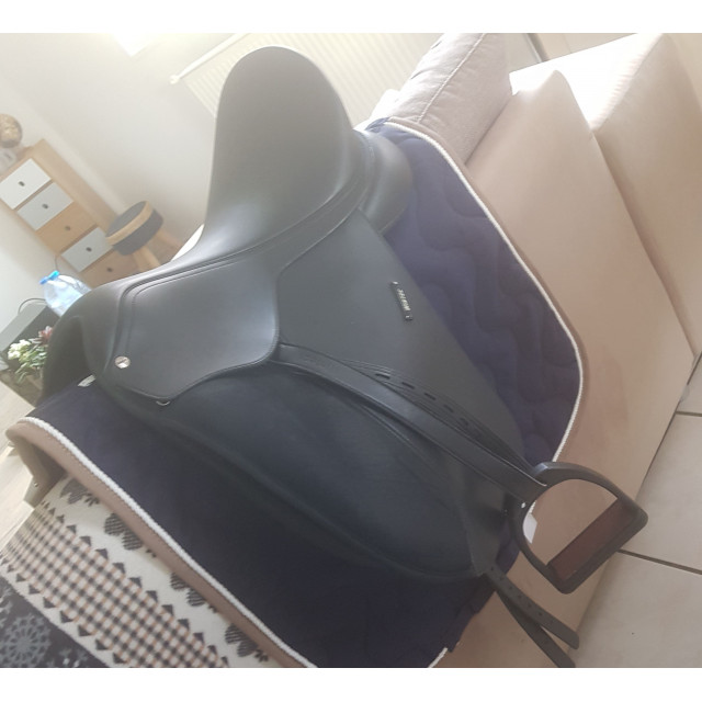 Selle dressage Wintec 500