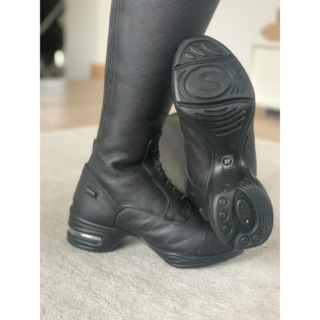 Bottes cuir 37 neuves