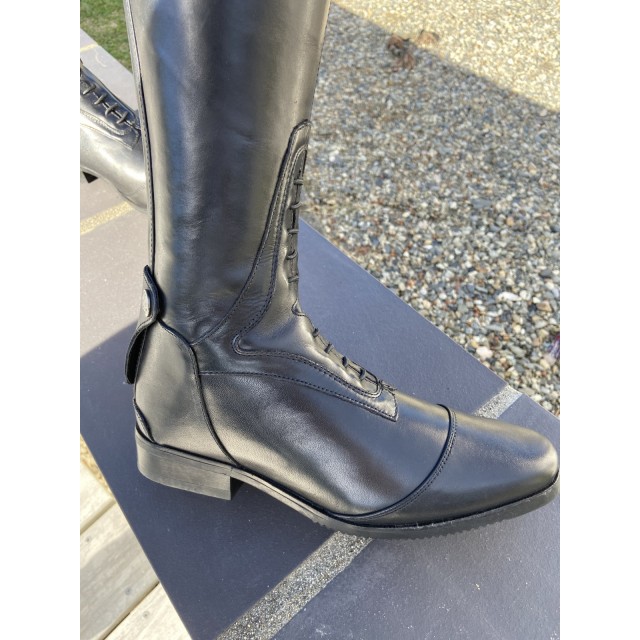BOTTES MOUNTAIN HORSE