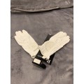 Gants blancs