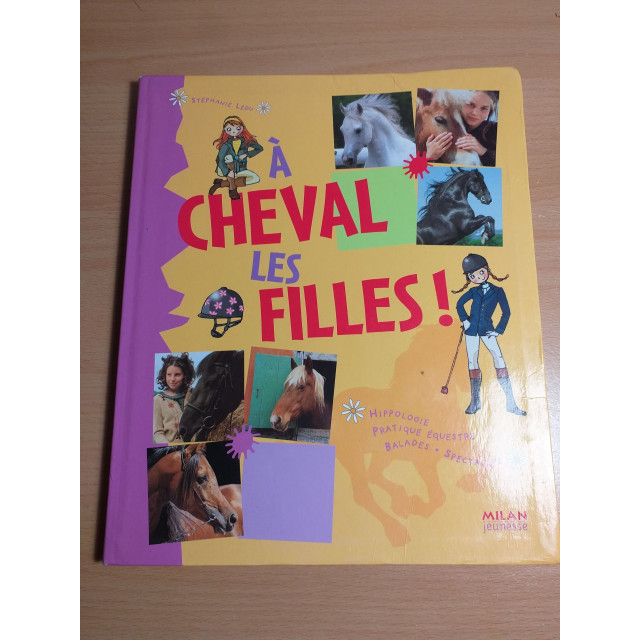 Livre « À cheval les filles »