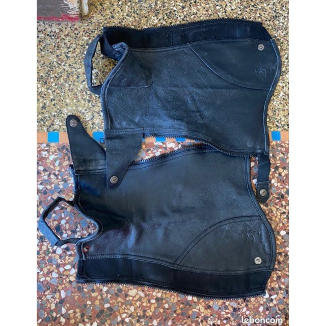 Mini chaps en cuir Lamicell