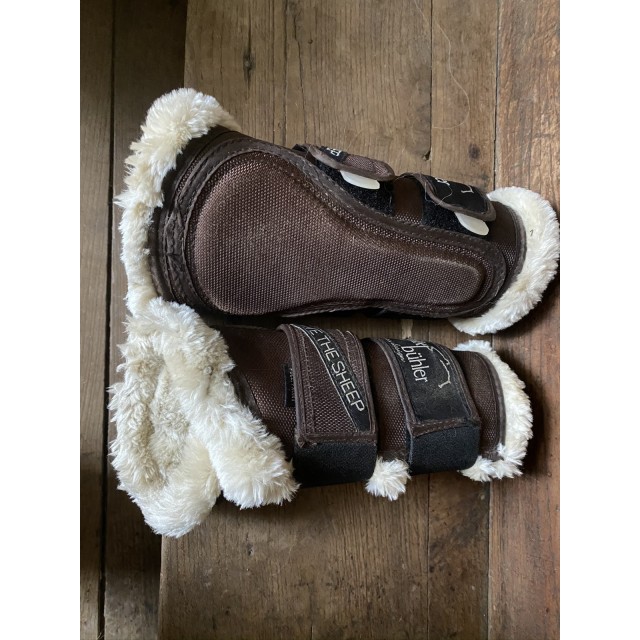 Guêtres antérieures marron avec moumoute