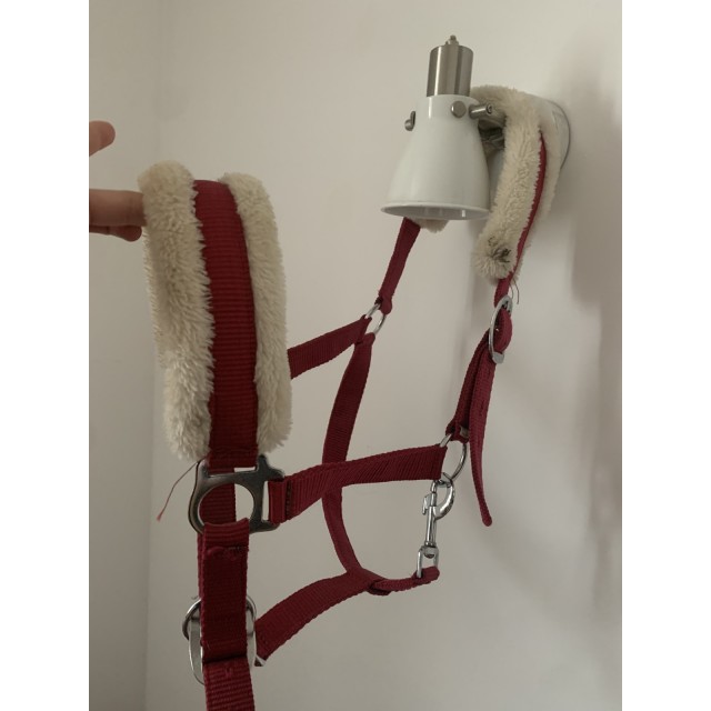 Licol Équithème rouge avec moumoute