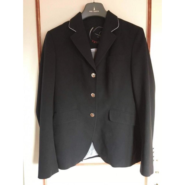 Veste de concours femme t38 marque VRT