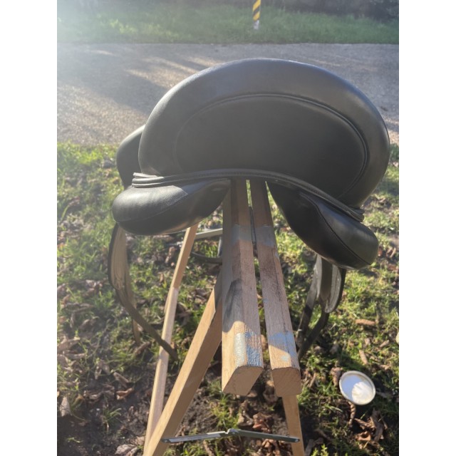 Selle de dressage makila lab Devoucoux