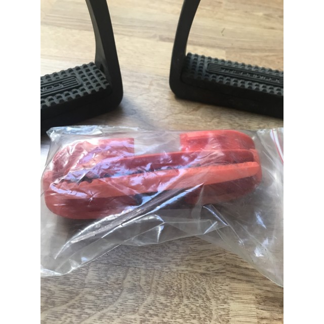 Lot d’étrier compositi + sol orange