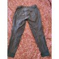 Pantalon komutekir