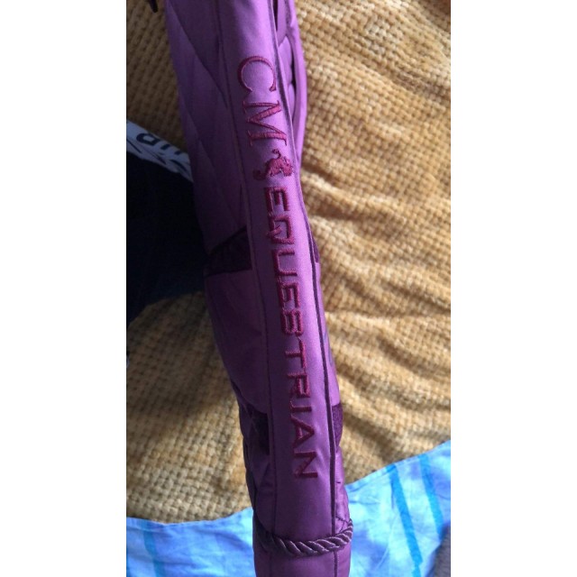 Tapis bordeaux satiné