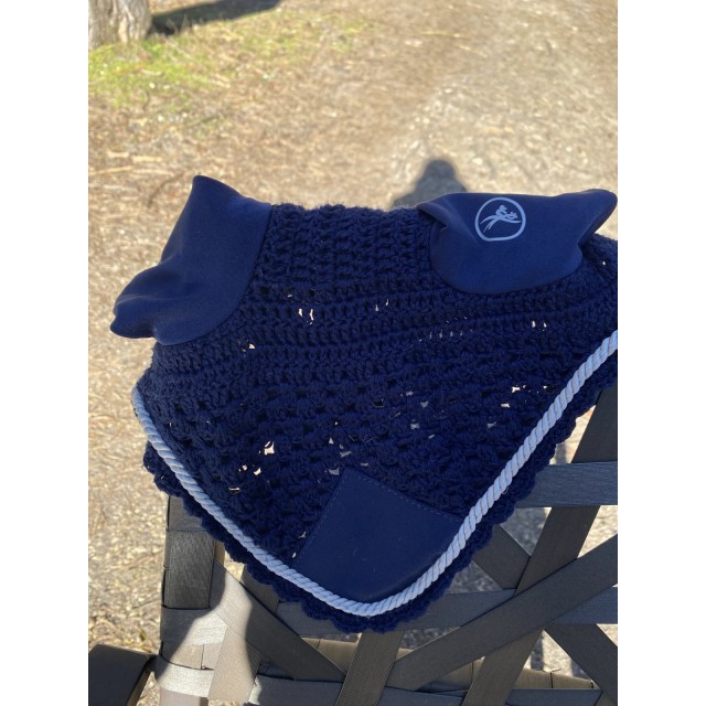 Bonnet equitheme
