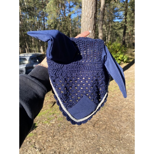 Bonnet equitheme