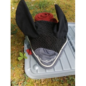 bonnet cheval noir