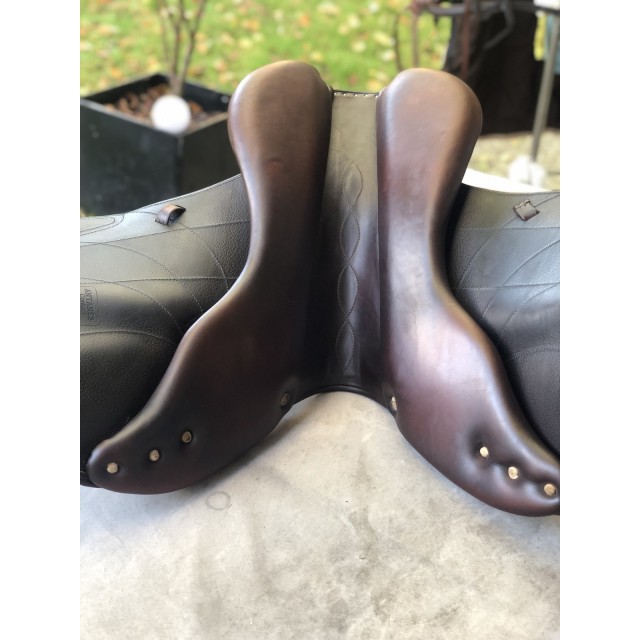 Selle Antarès monoquartier 17" Signature