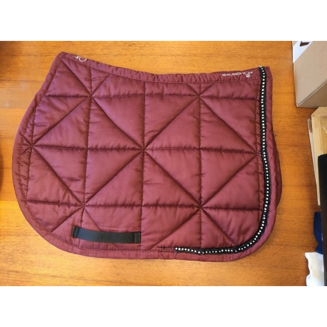 Tapis strass bordeaux decathlon fouganza