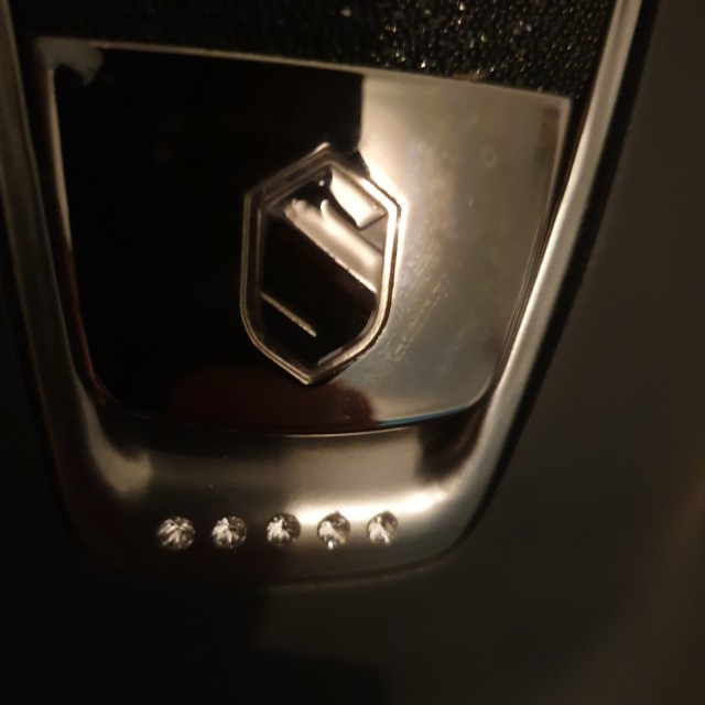 Samshield swarovski