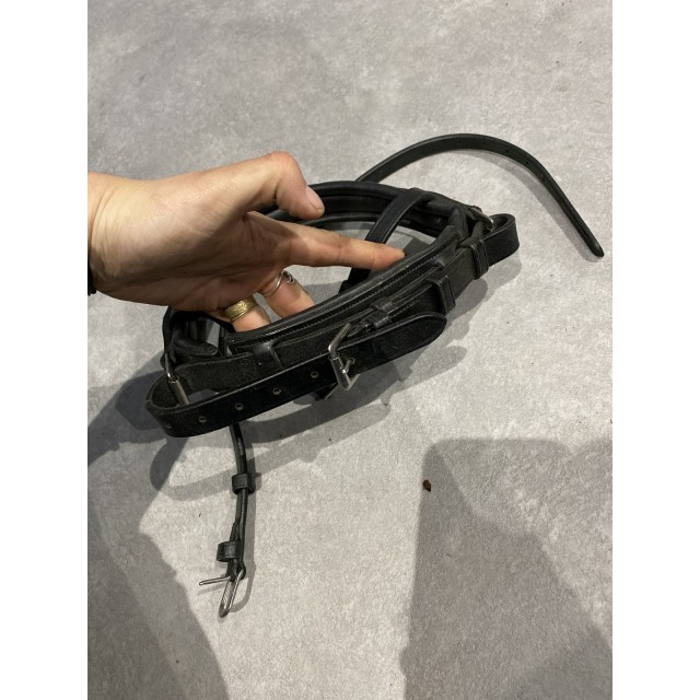 muserolle pull back poney