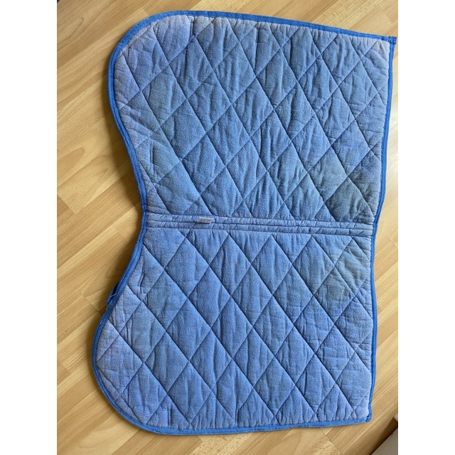 Tapis bleu clair velvet