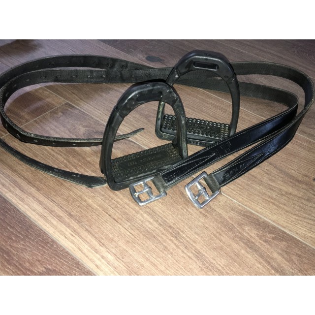 étriers avec étrivières