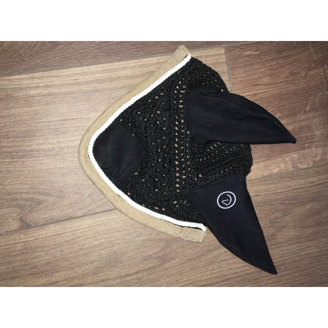 bonnet chasse-mouche