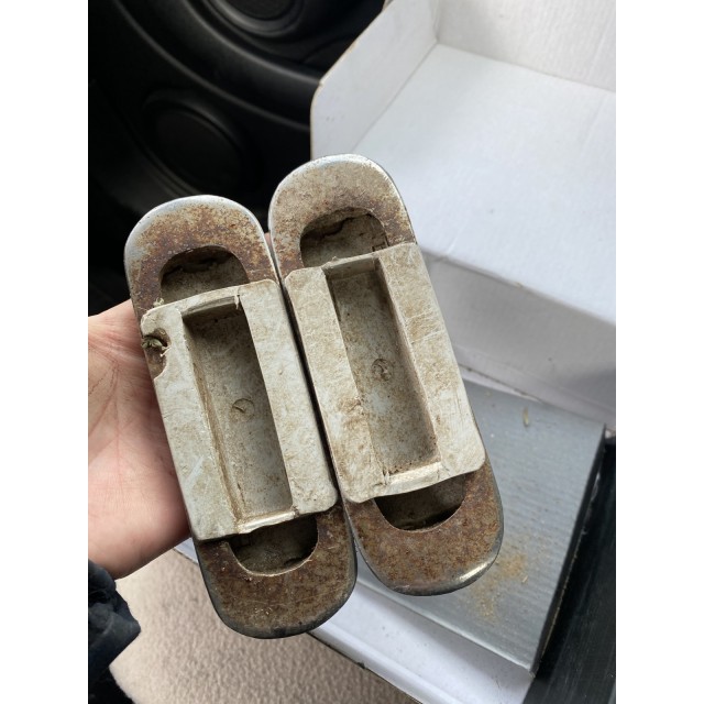 Étriers flexibles